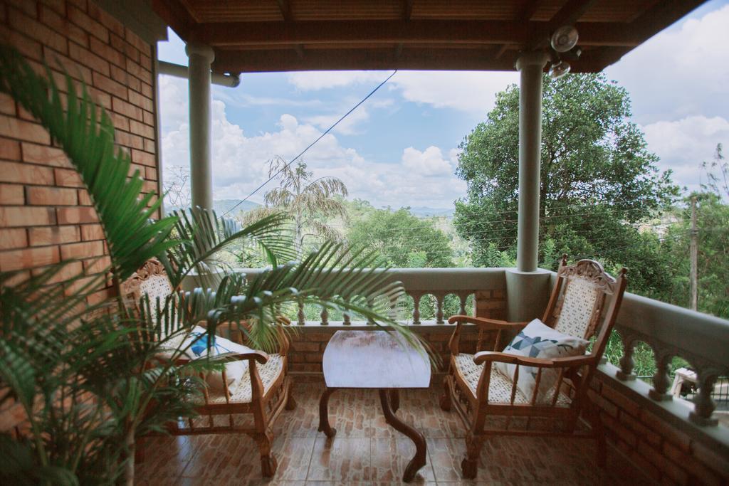 Yes Paradise Kandy Exterior foto