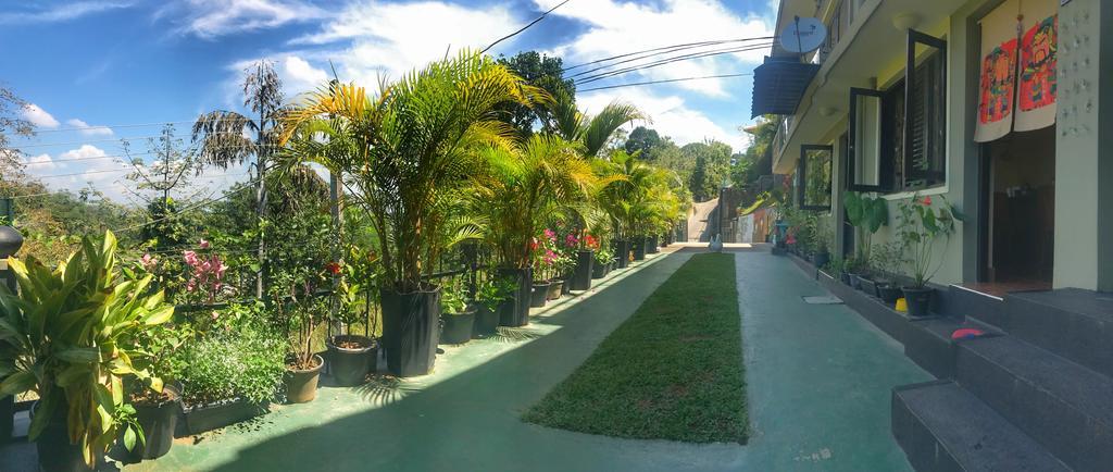Yes Paradise Kandy Exterior foto